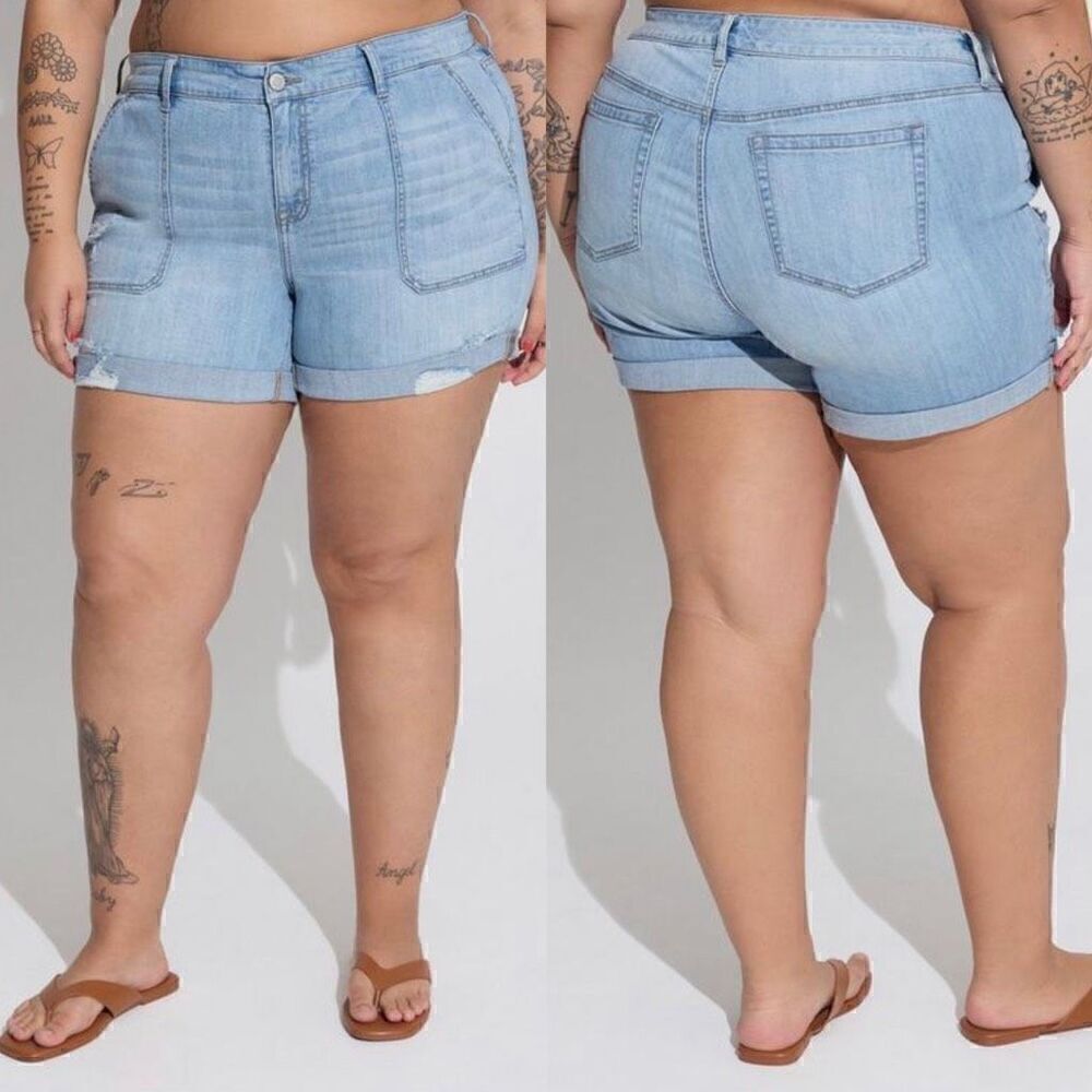 Torrid 5 Inch Vintage Stretch Mid-Rise Short Size 18